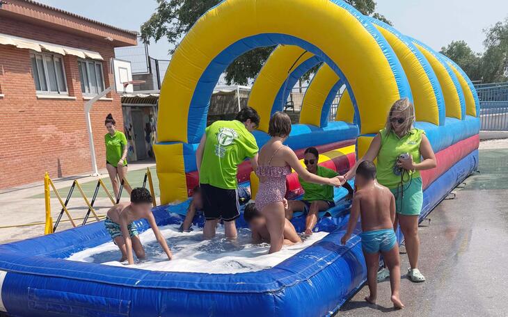 Siete alumnos de Benidorm con necesidades severas han disfrutado de la escuela de verano gracias a una subvención municipal